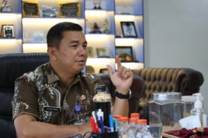 Antisipasi Kemacetan, Dishub Sumut Bersama Tim Gabungan Laksanakan Penertiban Pool Bus Di Jalan SM Raja Medan