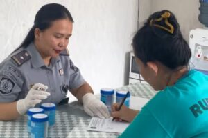 Pastikan Bersih Dari Narkoba, Rutan Perempuan Medan Laksanakan Tes Urine Rutin Bagi WBP