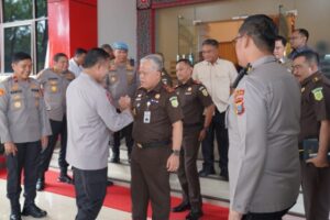 Kunjungan Pertama Kajati Sumut Ke Polda Disambut Hangat Kapolda Sumut